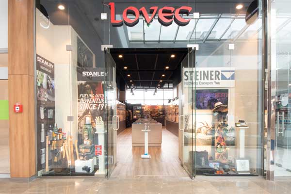 knifestock magasin LOVEC Aupark Bratislava
